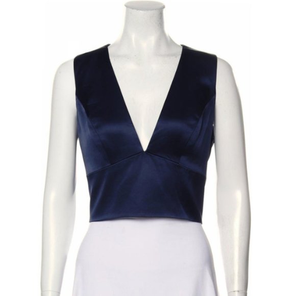 L'AGENCE Tops - L'Agence Plunge Neckline Sleeveless Crop Top